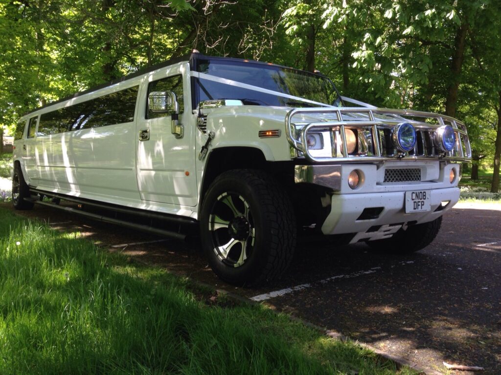 White_Hummer_exterior